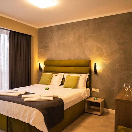 Lotus Exclusive Bed & Breakfast Năvodari Екстериор снимка