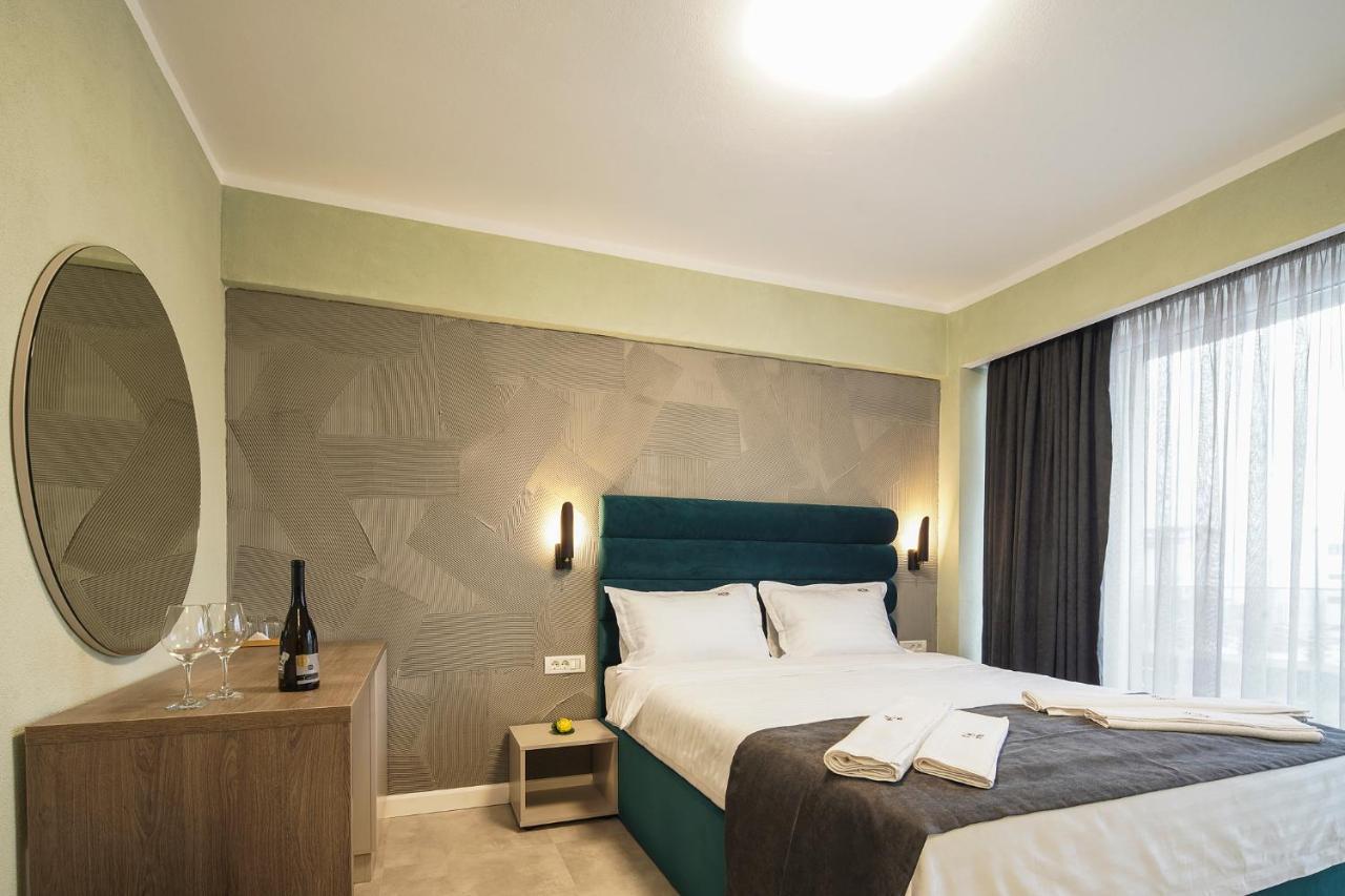 Lotus Exclusive Bed & Breakfast Năvodari Екстериор снимка